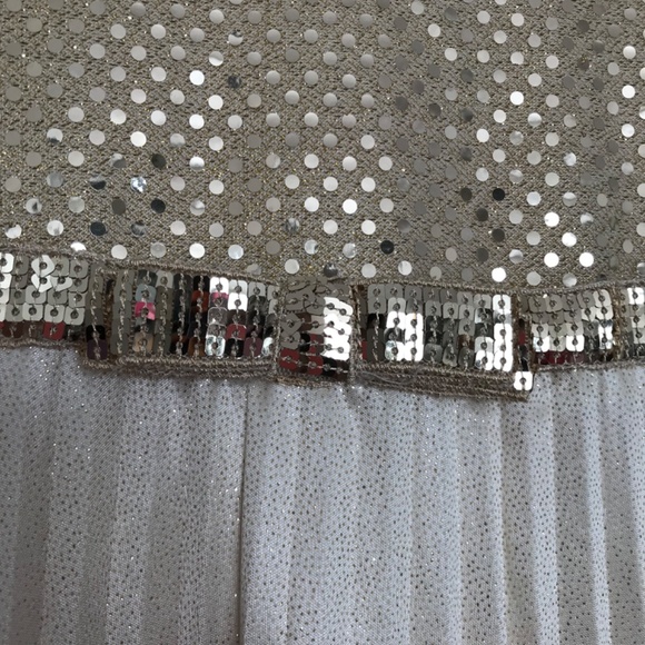 Marc & Maddie Metallic Sequin Pleated Dress Girls Size 14 Gold Short Sleeve - Picture 3 of 11